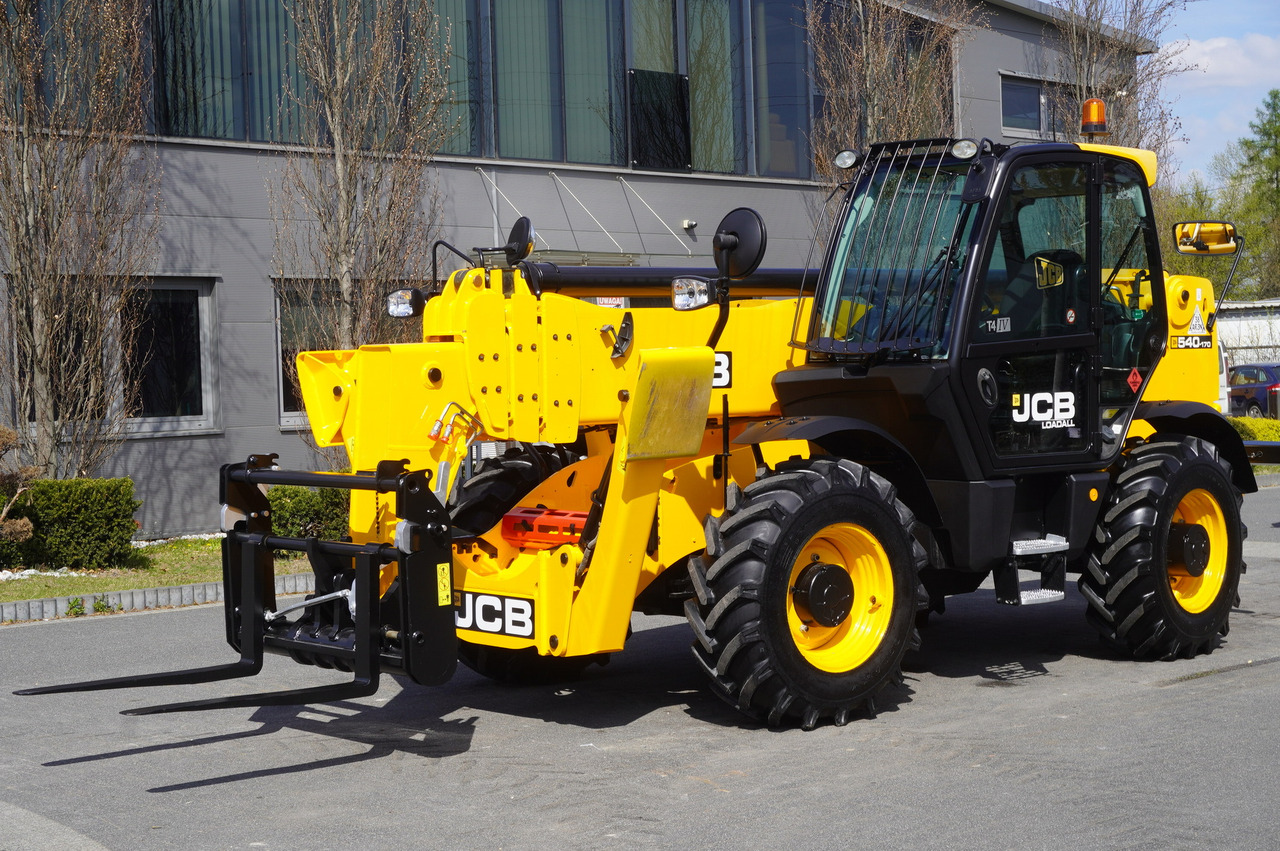 JCB 540-170 Telescopic Loader / 17m / joystick - اللودر بعجل: صور 3 JCB 540-170 Telescopic Loader / 17m / joystick - اللودر بعجل: صور 3