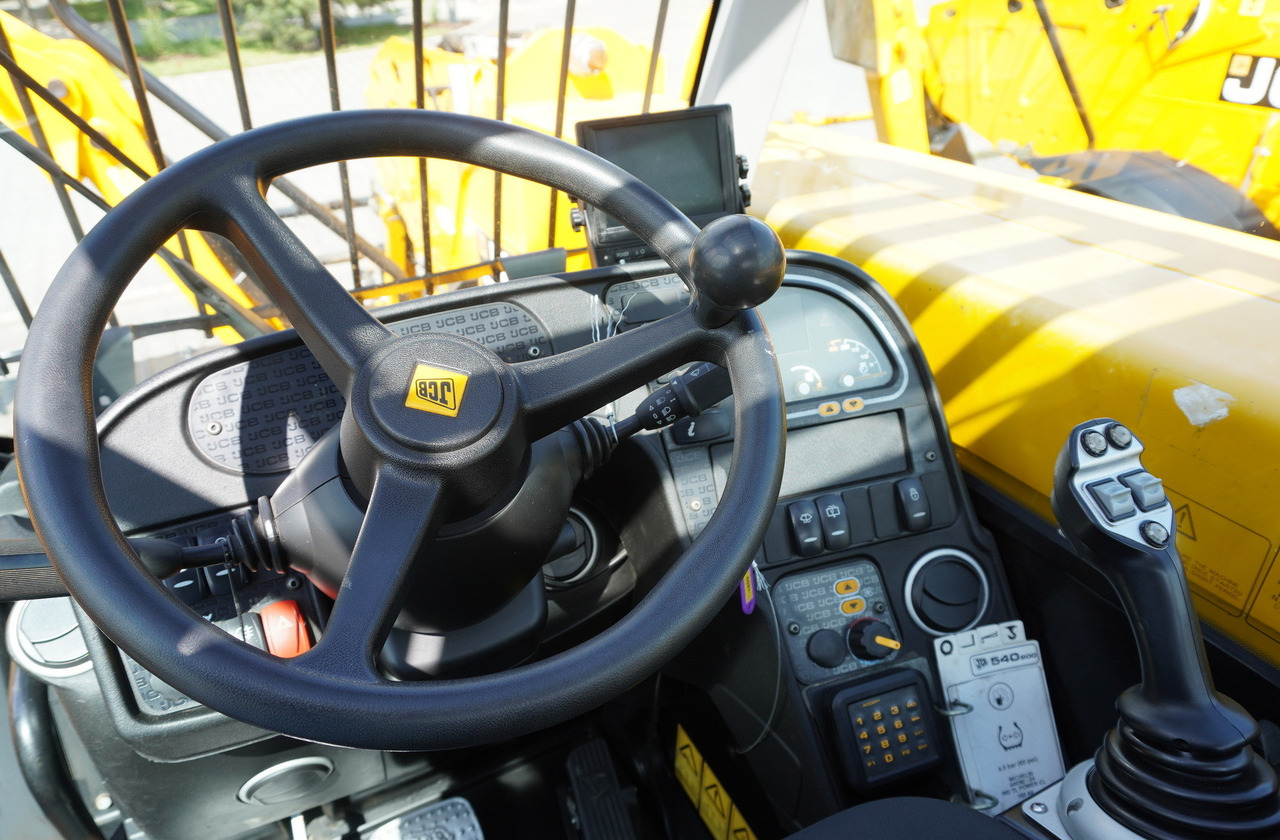 JCB 540-200 Telescopic Loader / 20 m reach / joystick / 2 units - جرافة ذات عجلات تلسكوبية: صور 4 JCB 540-200 Telescopic Loader / 20 m reach / joystick / 2 units - جرافة ذات عجلات تلسكوبية: صور 4