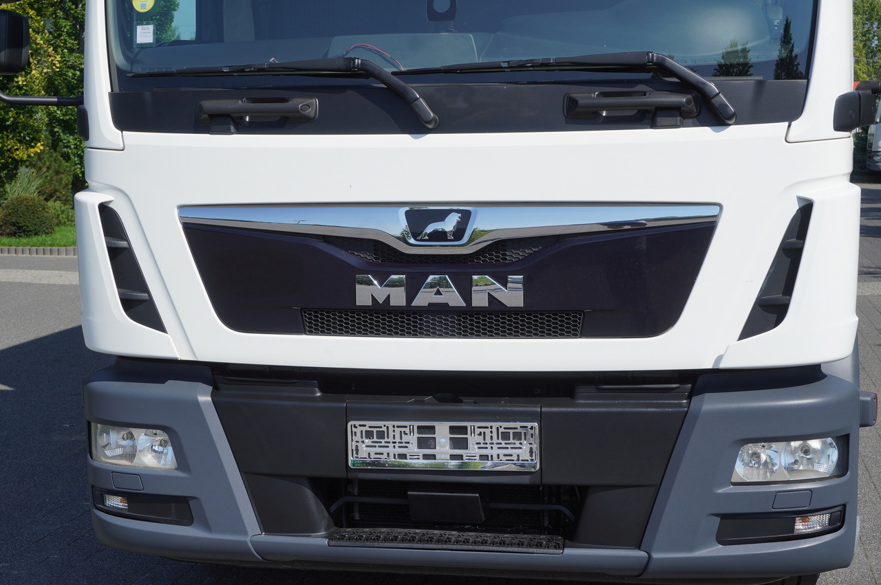 MAN TGL 12.190 / Curtainsider 19 EPAL / Sleeper cab إيجار MAN TGL 12.190 / Curtainsider 19 EPAL / Sleeper cab: صور 11