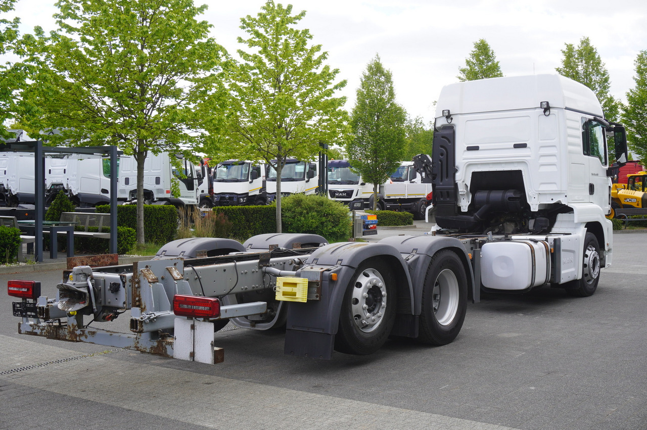 MAN TGS 26.420 / 7.5 m chassis / 14.5 t load cap. / Sleeping cab - الشاسيه شاحنة: صور 4 MAN TGS 26.420 / 7.5 m chassis / 14.5 t load cap. / Sleeping cab - الشاسيه شاحنة: صور 4