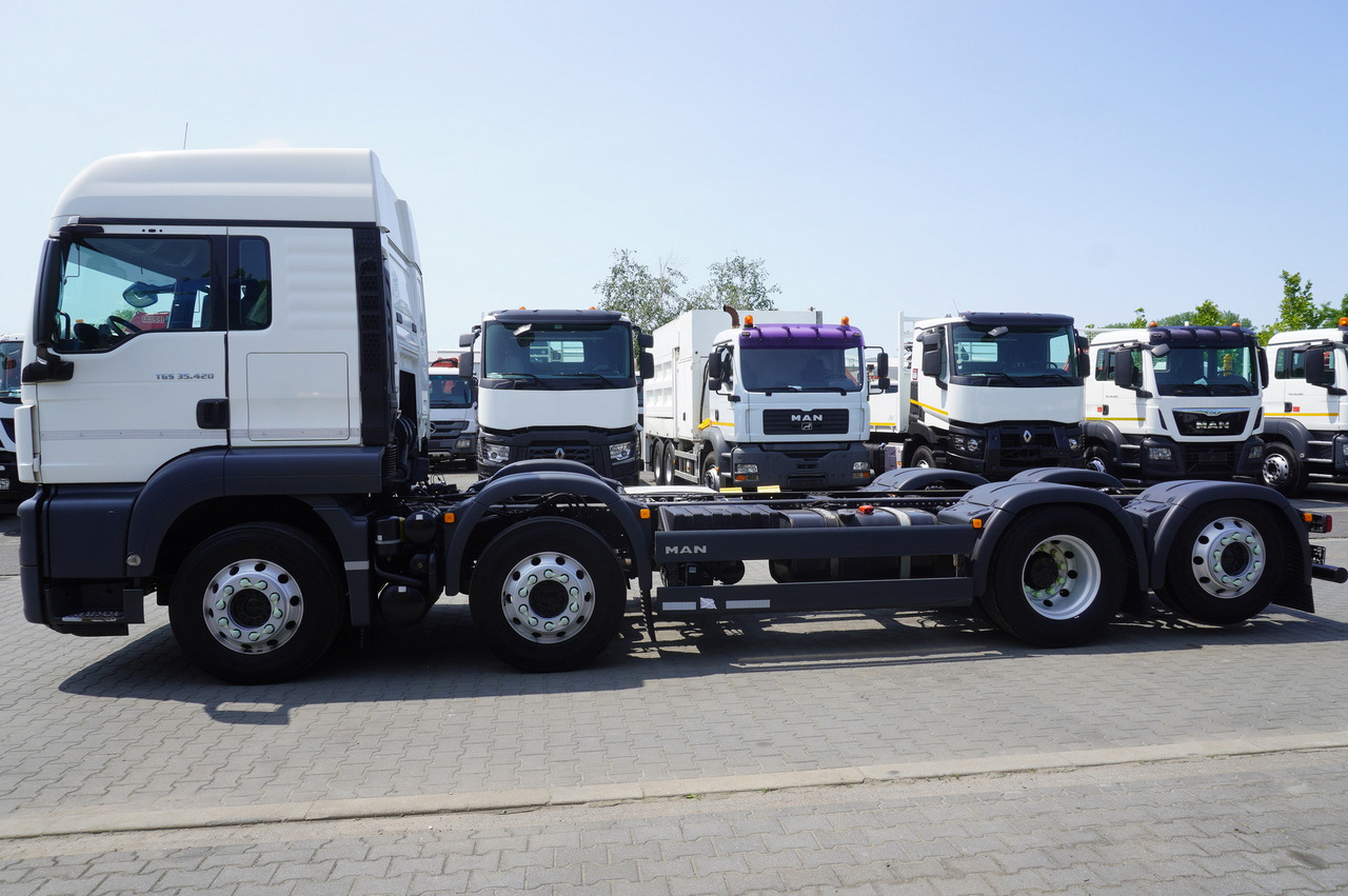 MAN TGS 35.420 8×2 / Chassis 6.4 m / 3 steered axles - الشاسيه شاحنة, شاحنة كرين: صور 5 MAN TGS 35.420 8×2 / Chassis 6.4 m / 3 steered axles - الشاسيه شاحنة, شاحنة كرين: صور 5