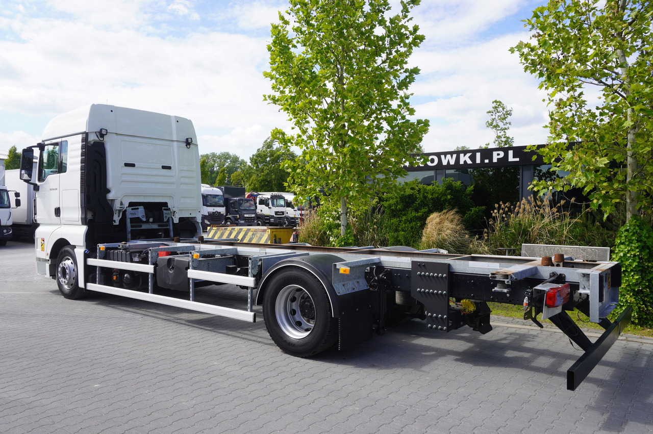 MAN TGX 18.430 / BDF 7.5 m / sleeping cab / 2021 - شاحنات الحاويات / جسم علوي قابل للتغيير شاحنة: صور 3 MAN TGX 18.430 / BDF 7.5 m / sleeping cab / 2021 - شاحنات الحاويات / جسم علوي قابل للتغيير شاحنة: صور 3