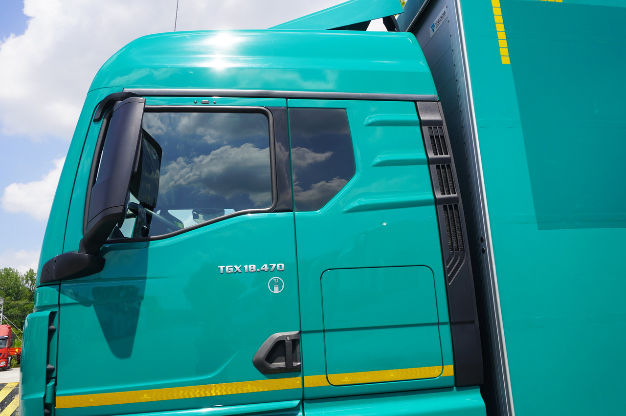شاحنة ستارة MAN TGX 18.470 / 2022 / Curtainsider 19 EPAL / Retarder / 15 units: صور 17
