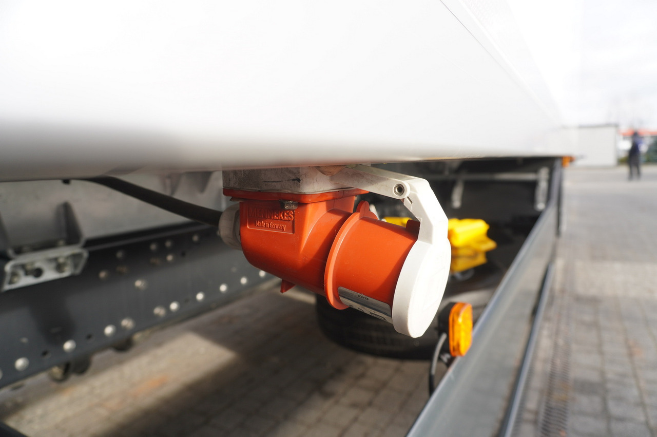 MAN TGX 26.400 / IGLOOCAR / Carrier Supra 1150 MT Silent - متساوي شاحنة: صور 5 MAN TGX 26.400 / IGLOOCAR / Carrier Supra 1150 MT Silent - متساوي شاحنة: صور 5