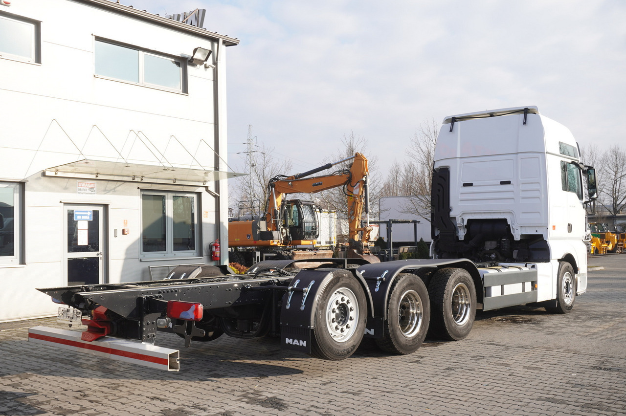 MAN TGX 35.580 E6 8x4/4 - 8.8m chassis frame - شاحنة كرين: صور 5 MAN TGX 35.580 E6 8x4/4 - 8.8m chassis frame - شاحنة كرين: صور 5