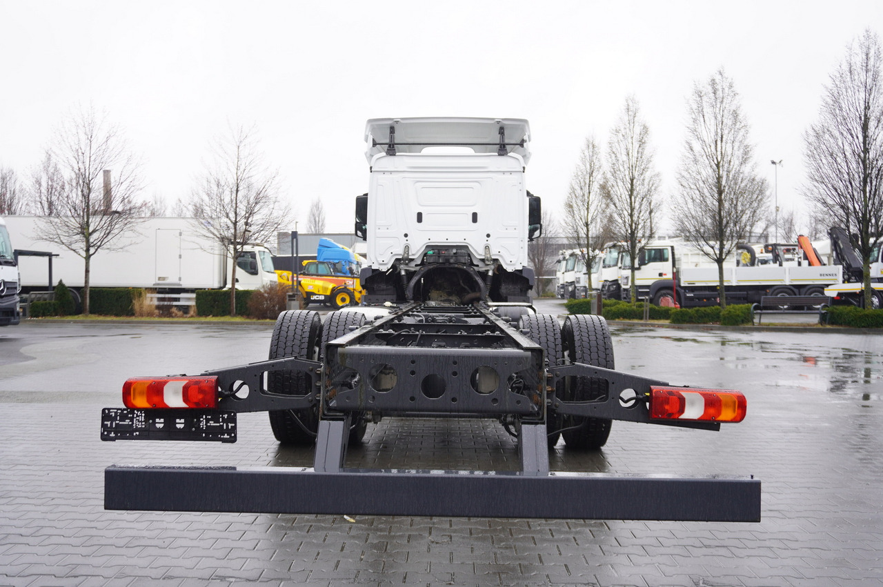 MERCEDES-BENZ Actros 1824 / 9.1 m chassis / sleeping cabin - الشاسيه شاحنة: صور 4 MERCEDES-BENZ Actros 1824 / 9.1 m chassis / sleeping cabin - الشاسيه شاحنة: صور 4