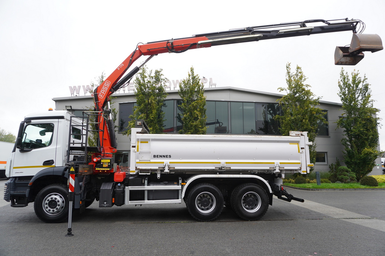 MERCEDES-BENZ Arocs 2636 6x4 / Fassi F175 / 7.7 t / 10 m / 2-side tipper / Bortmatic - قلابات, شاحنة كرين: صور 5 MERCEDES-BENZ Arocs 2636 6x4 / Fassi F175 / 7.7 t / 10 m / 2-side tipper / Bortmatic - قلابات, شاحنة كرين: صور 5