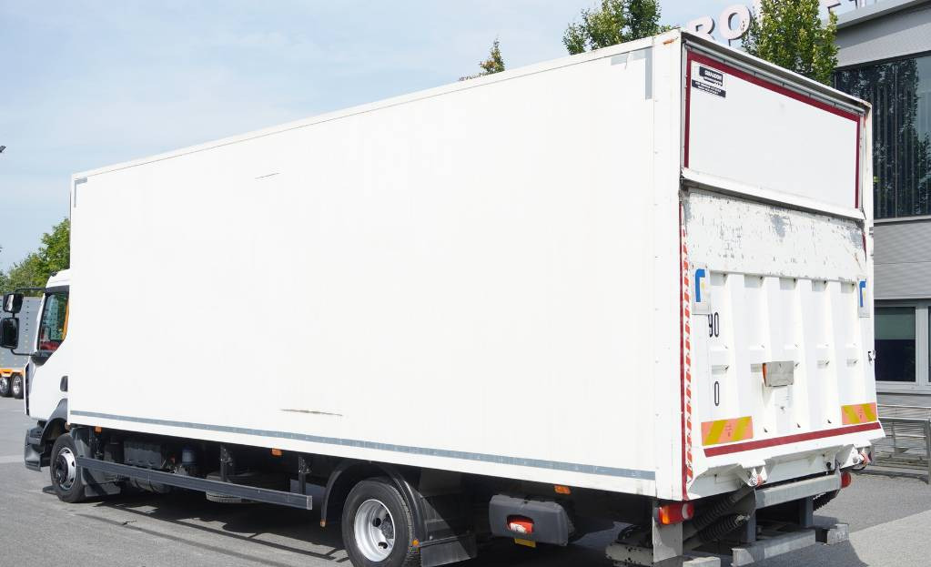 RENAULT Renault D12 E6 / Container 18 pallets / Lift - بصندوق مغلق شاحنة: صور 3 RENAULT Renault D12 E6 / Container 18 pallets / Lift - بصندوق مغلق شاحنة: صور 3