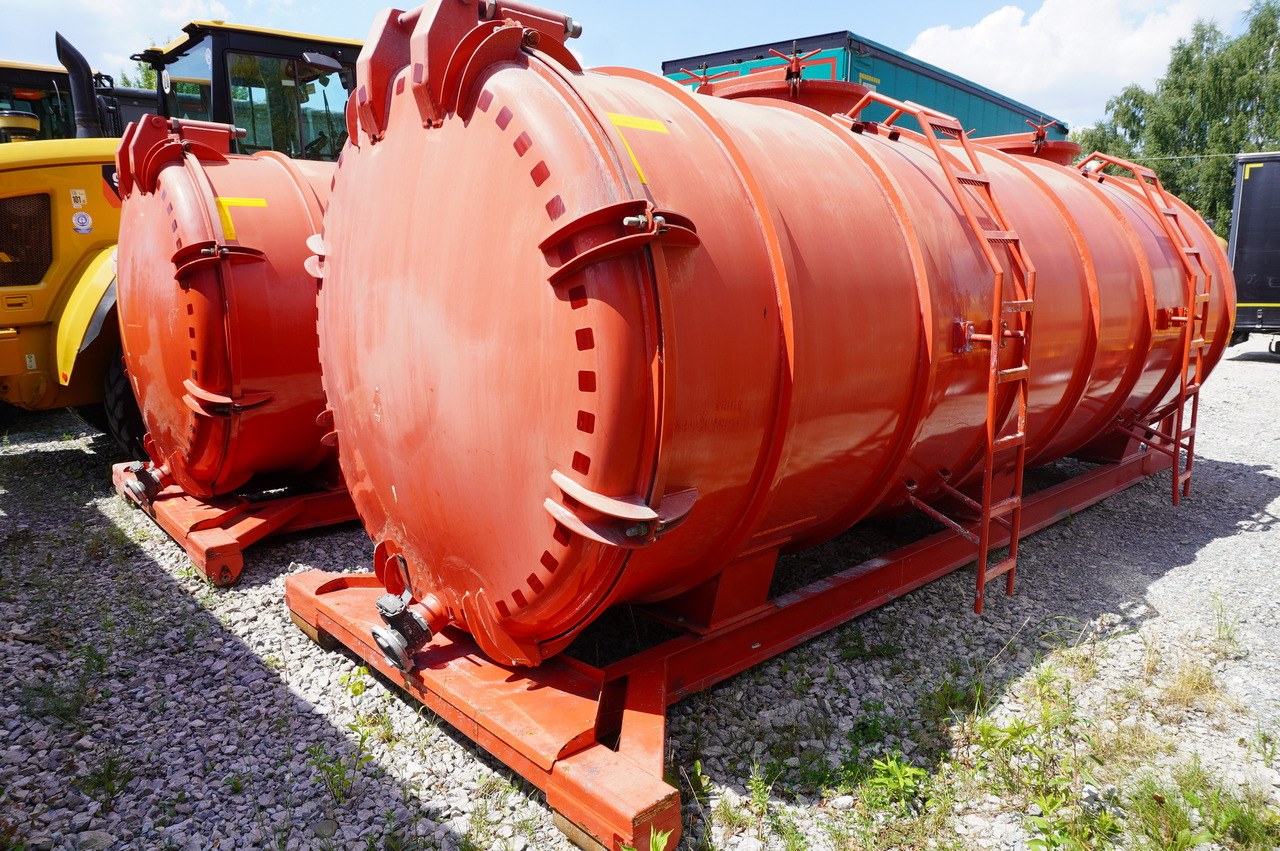 STAL UNUSED Septic barrel / 13000 l - الحمالات الخطافية: صور 4 STAL UNUSED Septic barrel / 13000 l - الحمالات الخطافية: صور 4