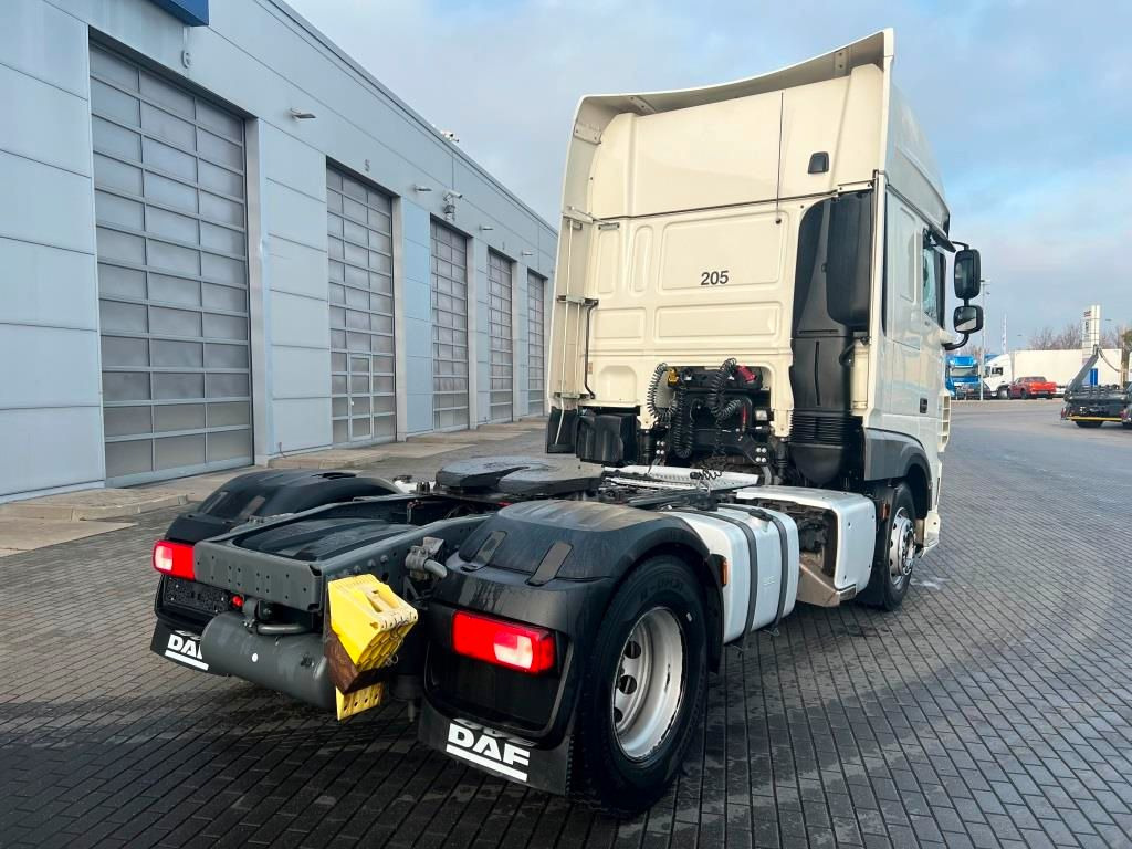 DAF XF 480 FT SSC Retarder Standklima 2xTank 1.185L - شاحنة جرار: صور 4 DAF XF 480 FT SSC Retarder Standklima 2xTank 1.185L - شاحنة جرار: صور 4