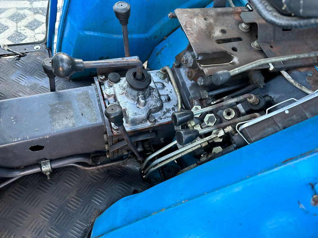 جرارات البلدية Mitsubishi MT 180 DL Winterdienst und mäherwerk: صور 8