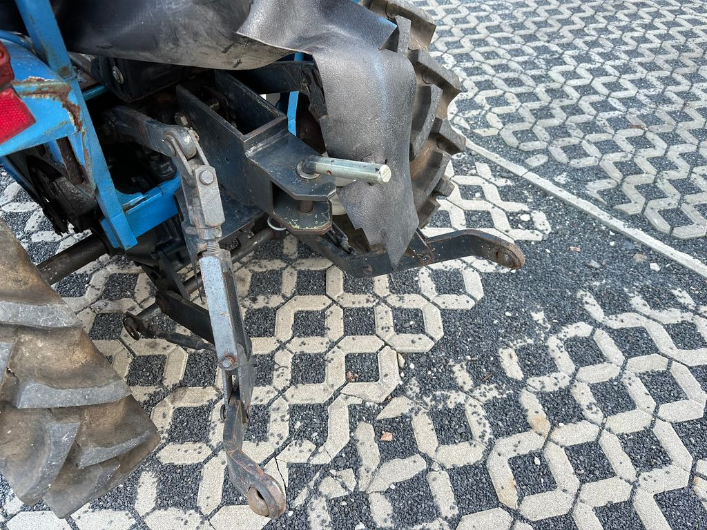 جرارات البلدية Mitsubishi MT 180 DL Winterdienst und mäherwerk: صور 6