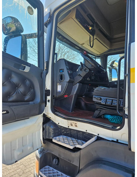 Scania R450 Retarder | King o/t Road | PTO | Hydraulics | Euro 6 | Low Deck | Mega | Smart Tacho - شاحنة جرار: صور 5 Scania R450 Retarder | King o/t Road | PTO | Hydraulics | Euro 6 | Low Deck | Mega | Smart Tacho - شاحنة جرار: صور 5