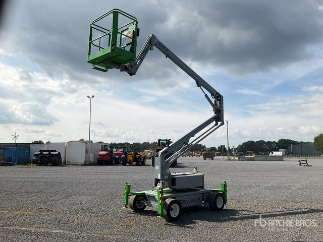 2000 Skyjack SJ12 2WD Electric Articulating Boom Lift - رافعات سلة مفصلية: صور 3 2000 Skyjack SJ12 2WD Electric Articulating Boom Lift - رافعات سلة مفصلية: صور 3