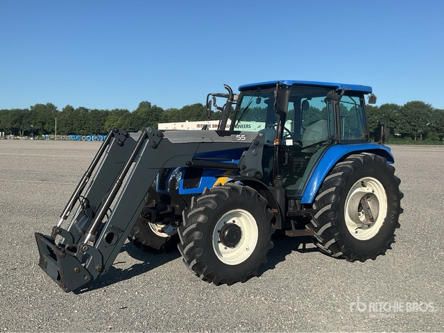 2005 New Holland TL100A 4WD Tractor - جرار: صور 2 2005 New Holland TL100A 4WD Tractor - جرار: صور 2