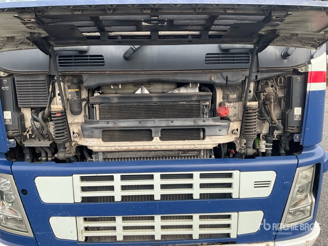 2006 Volvo FM 340 2006 Palfinger PK16502 Knuckle ... Truck Tractor w/Crane - شاحنة جرار: صور 5 2006 Volvo FM 340 2006 Palfinger PK16502 Knuckle ... Truck Tractor w/Crane - شاحنة جرار: صور 5