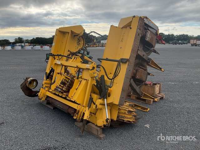 2010 New Holland 360 Forage Harvester Header - معدات حصادة الأعلاف: صور 3 2010 New Holland 360 Forage Harvester Header - معدات حصادة الأعلاف: صور 3
