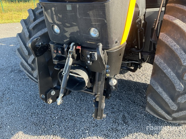 2015 JCB Fastrac 4220 4WD Tractor - جرار: صور 4 2015 JCB Fastrac 4220 4WD Tractor - جرار: صور 4