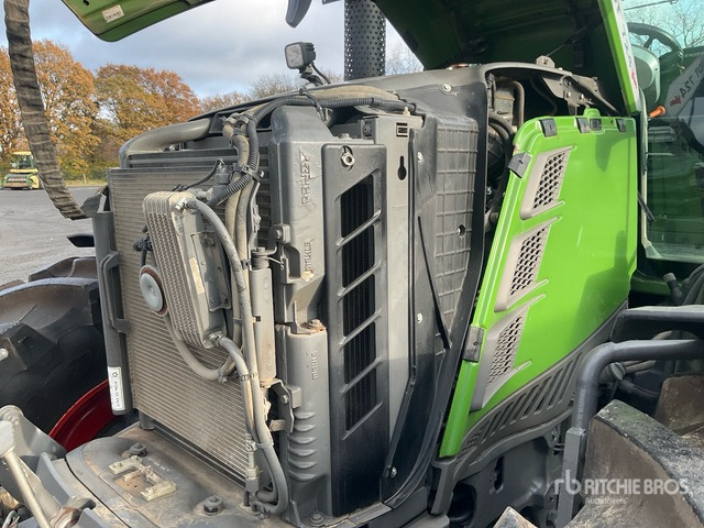 2019 Fendt 724 Vario ProfiPlus S4 4WD Tractor - جرار: صور 4 2019 Fendt 724 Vario ProfiPlus S4 4WD Tractor - جرار: صور 4
