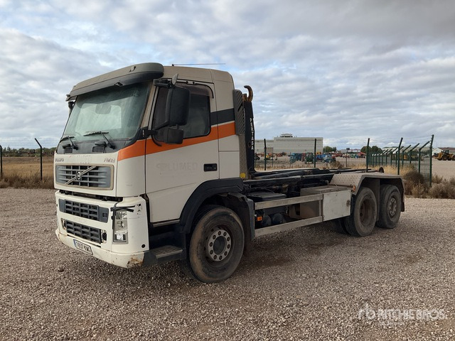 2004 Volvo FM12-280 6x2 Hooklift Truck - شاحنة ذات الخطاف: صور 3 2004 Volvo FM12-280 6x2 Hooklift Truck - شاحنة ذات الخطاف: صور 3