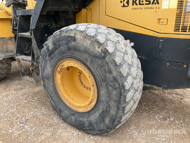 2005 Komatsu WA380-5H Wheel Loader - اللودر بعجل: صور 4 2005 Komatsu WA380-5H Wheel Loader - اللودر بعجل: صور 4