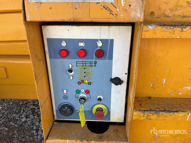 2011 Haulotte H12SX Scissor Lift - رافعات مقصية: صور 5 2011 Haulotte H12SX Scissor Lift - رافعات مقصية: صور 5