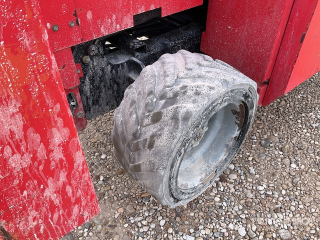 2011 Manitou 120SC 4x4 Diesel Scissor Lift - رافعات مقصية: صور 4 2011 Manitou 120SC 4x4 Diesel Scissor Lift - رافعات مقصية: صور 4