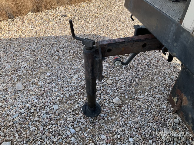 2013 Iveco 40C14G 1994 Hiab 015 1200 kg Straight ... Flatbed Truck with Crane - شاحنات مسطحة: صور 4 2013 Iveco 40C14G 1994 Hiab 015 1200 kg Straight ... Flatbed Truck with Crane - شاحنات مسطحة: صور 4