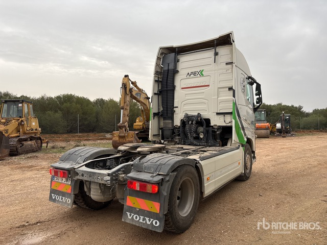 2013 Volvo FH500 4x2 S/A Sleeper Truck Tractor - شاحنة جرار: صور 3 2013 Volvo FH500 4x2 S/A Sleeper Truck Tractor - شاحنة جرار: صور 3
