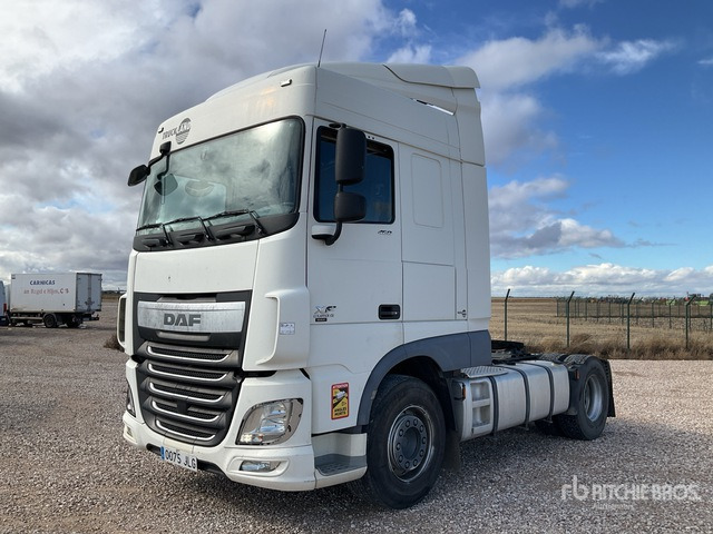 2015 DAF XF460FT 4x2 S/A Sleeper Truck Tractor - شاحنة جرار: صور 2 2015 DAF XF460FT 4x2 S/A Sleeper Truck Tractor - شاحنة جرار: صور 2