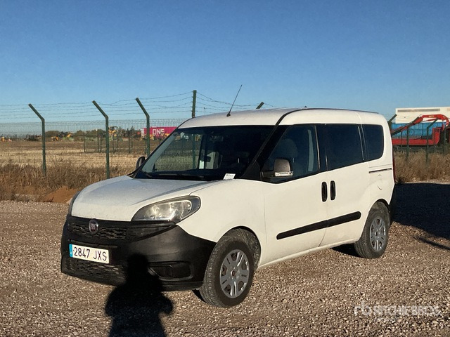 2016 Fiat Doblo Van Truck - الشاحنات الصغيرة: صور 1 2016 Fiat Doblo Van Truck - الشاحنات الصغيرة: صور 1