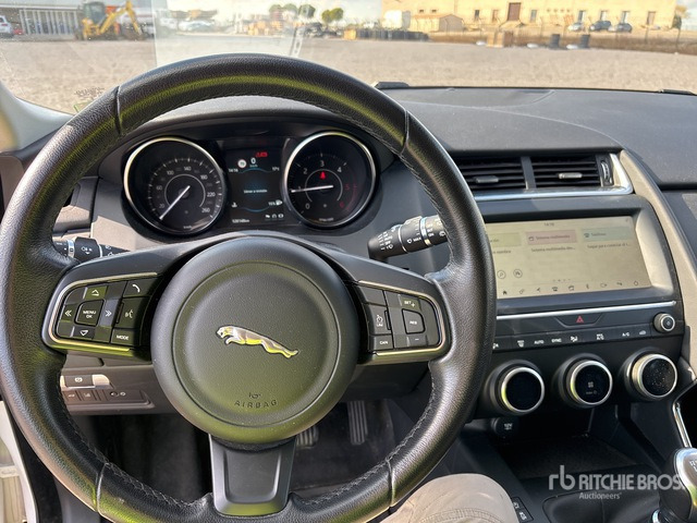 2019 Jaguar E Pace SUV - سيارة دفع رباعي: صور 5 2019 Jaguar E Pace SUV - سيارة دفع رباعي: صور 5