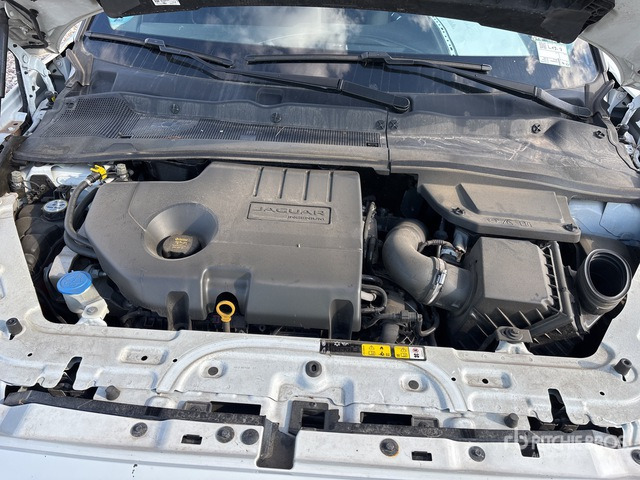 2019 Jaguar E Pace SUV - سيارة دفع رباعي: صور 4 2019 Jaguar E Pace SUV - سيارة دفع رباعي: صور 4