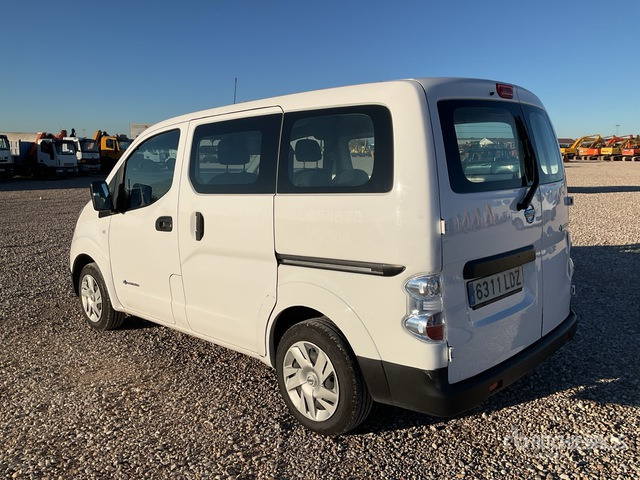 2019 Nissan E-NV200 Electric Passenger Van - حافلة صغيرة, ميكروباص: صور 3 2019 Nissan E-NV200 Electric Passenger Van - حافلة صغيرة, ميكروباص: صور 3