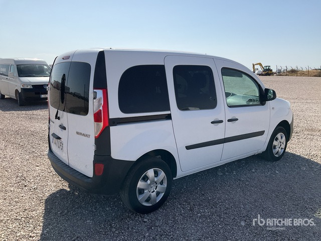 2020 Renault Kangoo Combi 5 Passenger Van - حافلة صغيرة, ميكروباص: صور 3 2020 Renault Kangoo Combi 5 Passenger Van - حافلة صغيرة, ميكروباص: صور 3