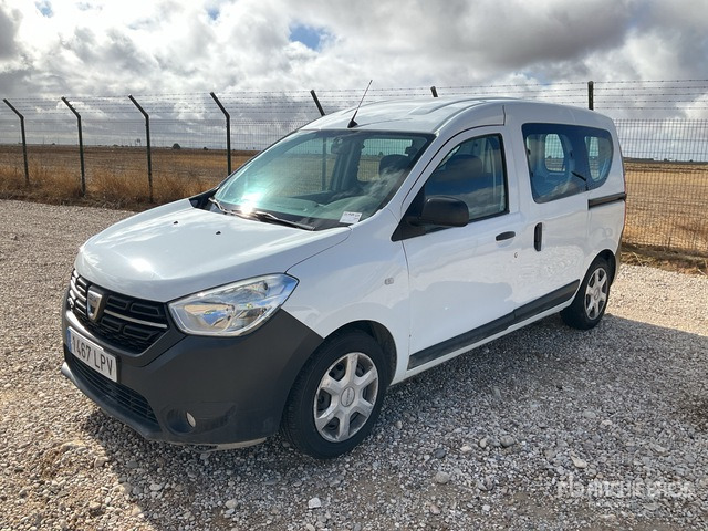 2021 DACIA Dokker Passenger Van - حافلة صغيرة, ميكروباص: صور 1 2021 DACIA Dokker Passenger Van - حافلة صغيرة, ميكروباص: صور 1