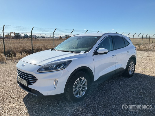 2021 Ford Kuga Automobile - سيارة دفع رباعي: صور 1 2021 Ford Kuga Automobile - سيارة دفع رباعي: صور 1