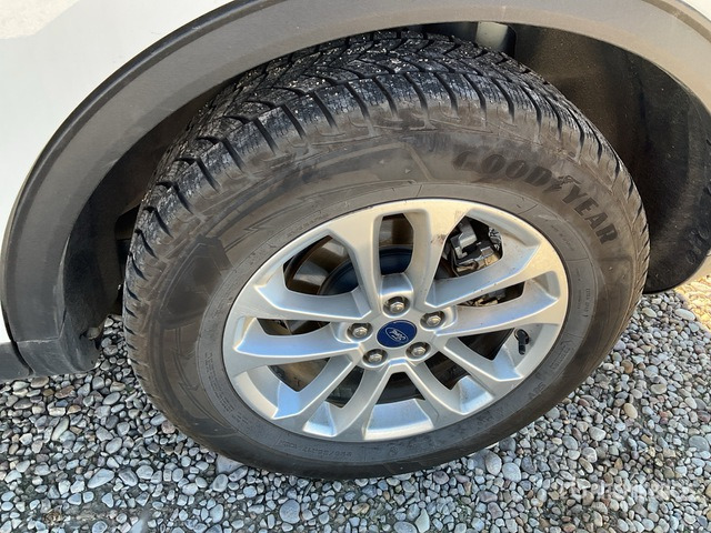 2021 Ford Kuga Automobile - سيارة دفع رباعي: صور 4 2021 Ford Kuga Automobile - سيارة دفع رباعي: صور 4