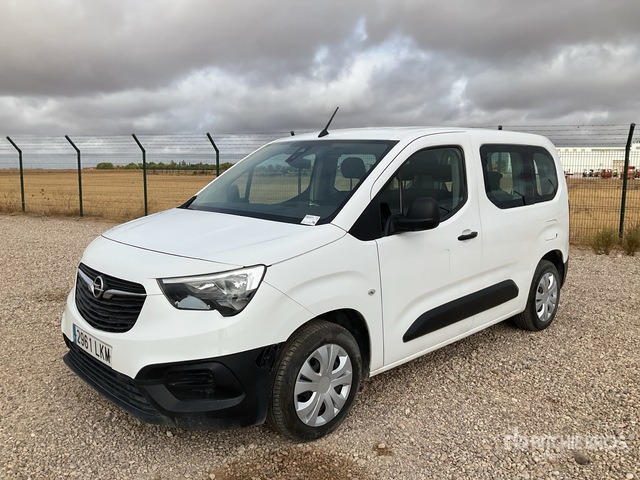 2021 Opel Combo Passenger Van - حافلة صغيرة, ميكروباص: صور 2 2021 Opel Combo Passenger Van - حافلة صغيرة, ميكروباص: صور 2