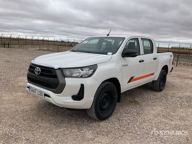 2021 Toyota Hilux Pickup - شاحنة البيك أب: صور 1 2021 Toyota Hilux Pickup - شاحنة البيك أب: صور 1
