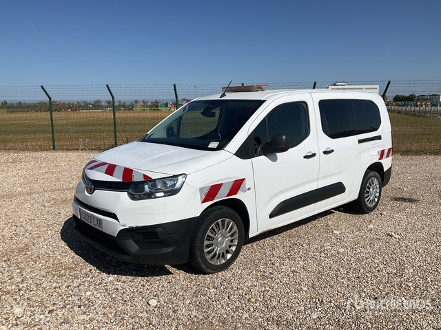 2022 Toyota Proace City Verso 5 Passenger Van - حافلة صغيرة, ميكروباص: صور 1 2022 Toyota Proace City Verso 5 Passenger Van - حافلة صغيرة, ميكروباص: صور 1