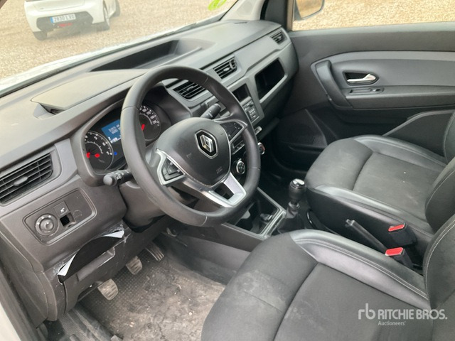 2023 Renault Kangoo Cargo Van - الشاحنات الصغيرة: صور 4 2023 Renault Kangoo Cargo Van - الشاحنات الصغيرة: صور 4