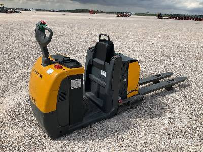 JUNGHEINRICH ECE 225 - معدات الرفع منخفض المستوى: صور 3 JUNGHEINRICH ECE 225 - معدات الرفع منخفض المستوى: صور 3