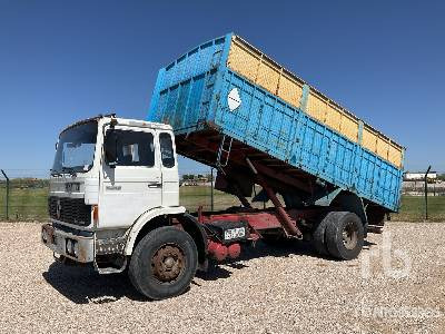 RENAULT DG230.20 4x2 - قلابات: صور 1 RENAULT DG230.20 4x2 - قلابات: صور 1