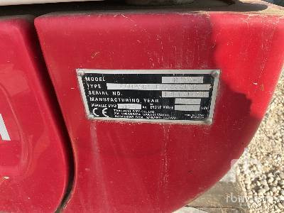 TAKEUCHI TB250 - حفارة مصغرة: صور 5 TAKEUCHI TB250 - حفارة مصغرة: صور 5