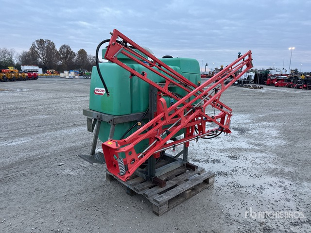 1997 Unigreen 3-Point Hitch Sprayer - آلة الرش المعلقة: صور 2 1997 Unigreen 3-Point Hitch Sprayer - آلة الرش المعلقة: صور 2