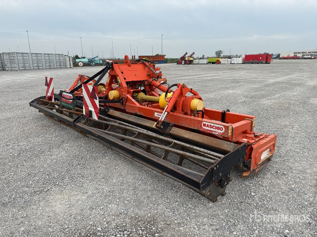 2004 Maschio Gaspardo Aquila 5000 5 m Harrow - مسلفة القوة: صور 3 2004 Maschio Gaspardo Aquila 5000 5 m Harrow - مسلفة القوة: صور 3