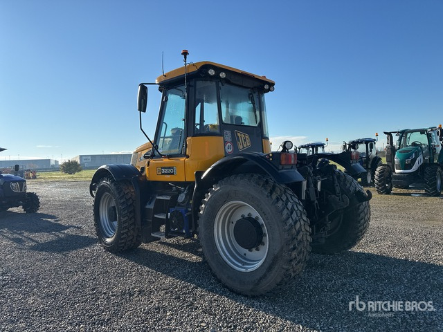 2006 JCB FASTRAC 3220 4WD Tractor - جرار: صور 2 2006 JCB FASTRAC 3220 4WD Tractor - جرار: صور 2