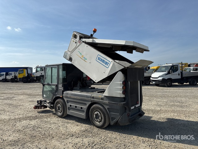 2006 Schmidt Compact 200 Autocarro spazzatrice - سياره كنس شوارع: صور 3 2006 Schmidt Compact 200 Autocarro spazzatrice - سياره كنس شوارع: صور 3