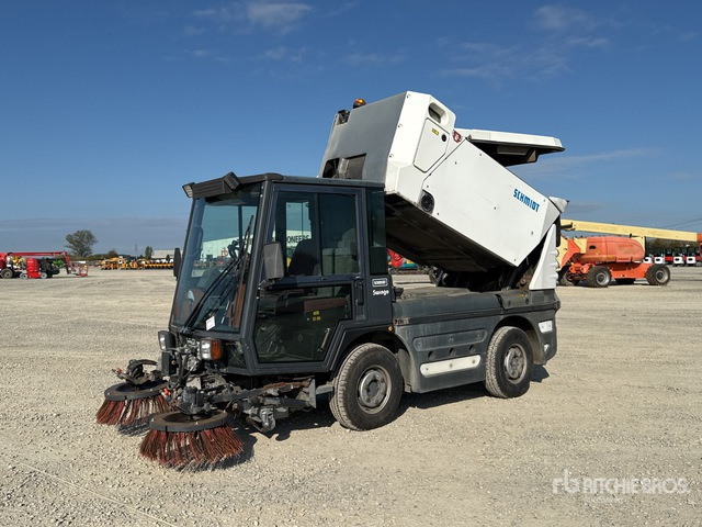 2006 Schmidt Compact 200 Autocarro spazzatrice - سياره كنس شوارع: صور 1 2006 Schmidt Compact 200 Autocarro spazzatrice - سياره كنس شوارع: صور 1